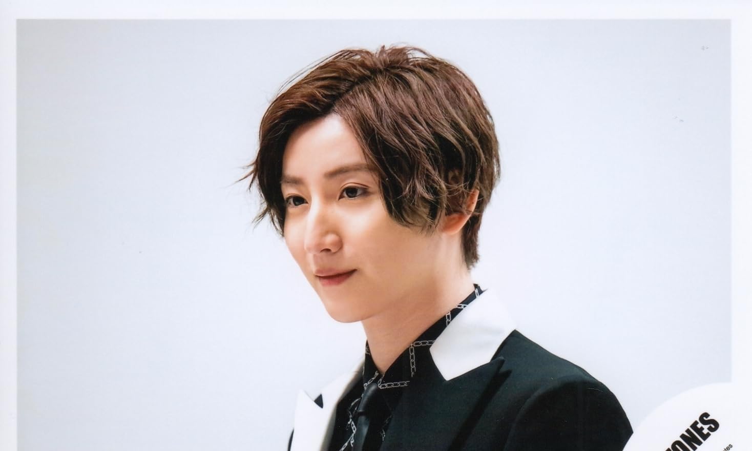 Amazon.co.jp: Six TONES 公式 生 写真（京本大我）ST00622